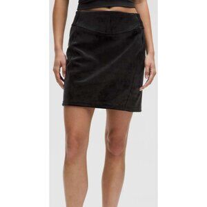 Lululemon Scuba High-Rise Mini Skirt Velvet Size XS Black W8AL9S NWT